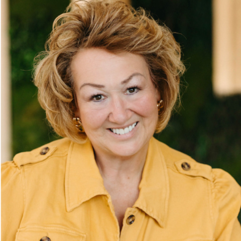 Tija Hunter, CDA, CDIPC, CPFDA, EFDA, CDIA, CDSO, CDSH, MADAA